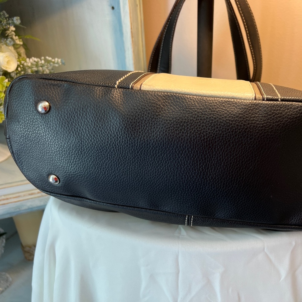 Large Black and Cream Leather Tignanello Handbag - Picture 4 of 9